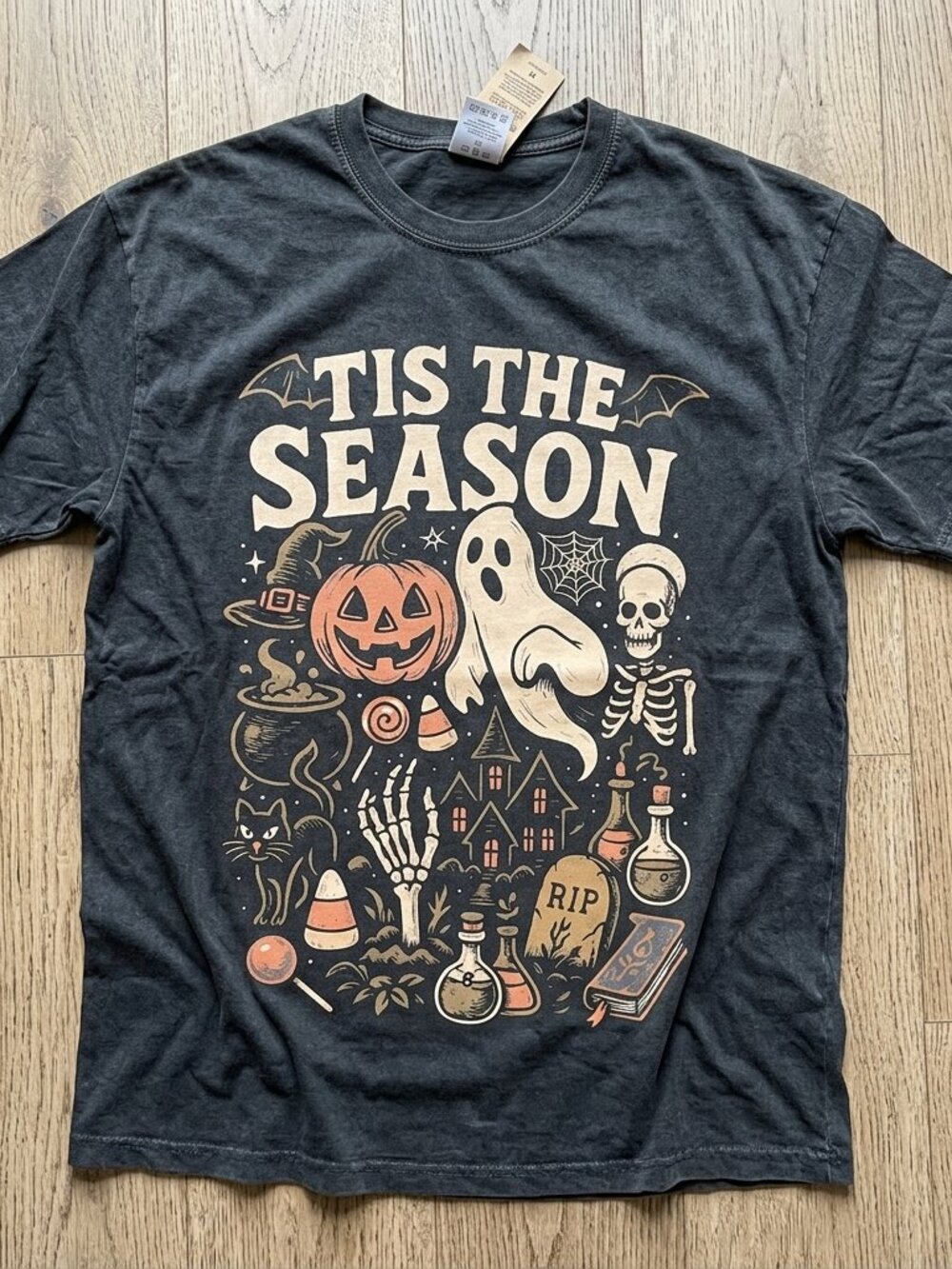 Vintage Halloween T Shirt | Retro 'Tis The Season Skeleton Pumpkin charcoal